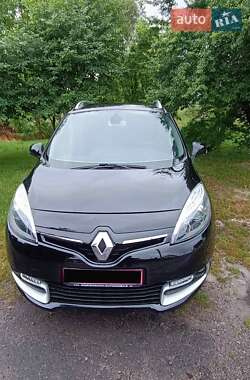 Минивэн Renault Megane Scenic 2015 в 