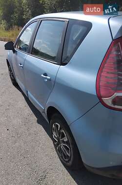 Минивэн Renault Megane Scenic 2009 в 