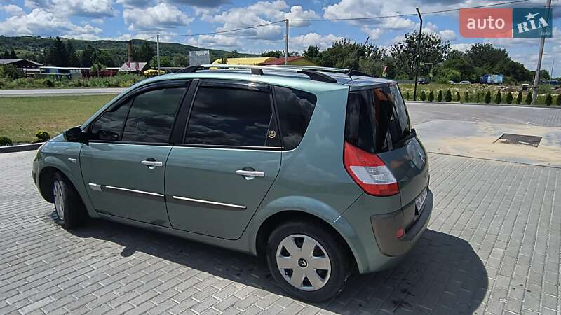 Минивэн Renault Megane Scenic 2005 в Золочеве