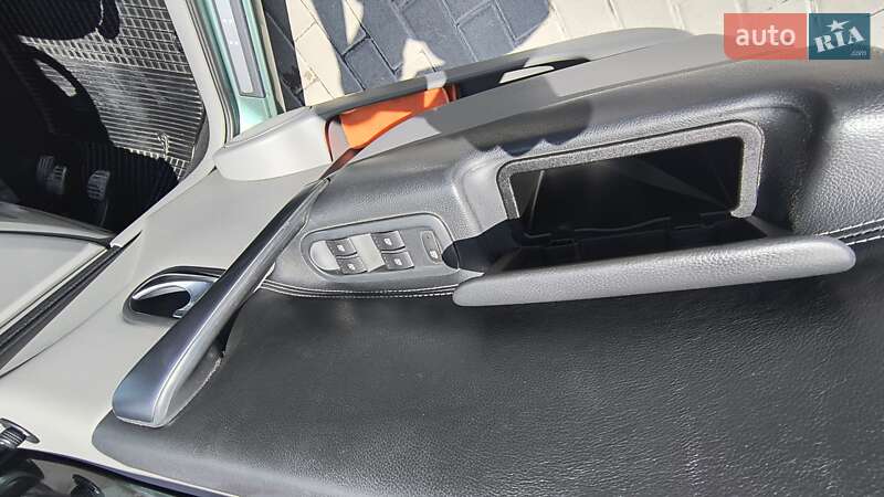 Минивэн Renault Megane Scenic 2005 в Золочеве
