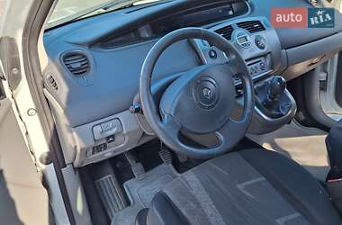 Седан Renault Megane Scenic 2005 в 