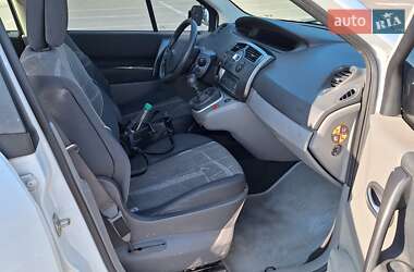 Седан Renault Megane Scenic 2005 в 