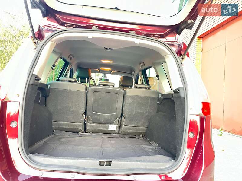 Минивэн Renault Megane Scenic 2013 в Киеве