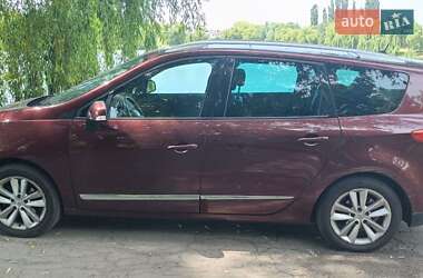 Минивэн Renault Megane Scenic 2013 в Ровно