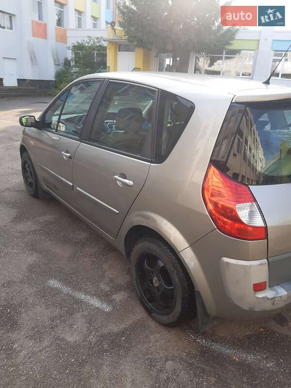Минивэн Renault Megane Scenic 2007 в Костополе