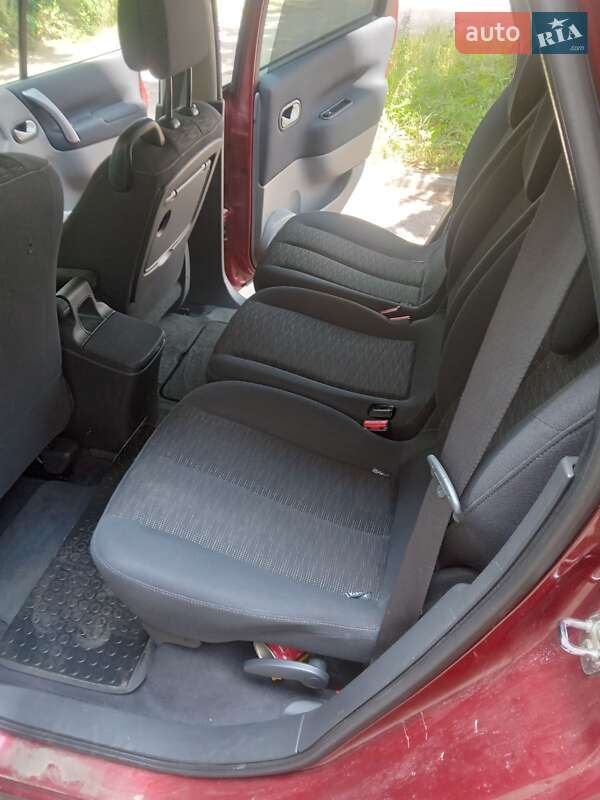 Мінівен Renault Megane Scenic 2008 в Житомирі фото 14 Мінівен Renault Megane Scenic 2008 в Житомирі