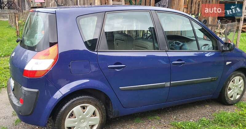 Минивэн Renault Megane Scenic 2005 в Межгорье