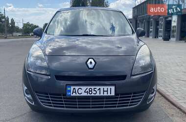 Минивэн Renault Megane Scenic 2010 в 