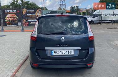 Минивэн Renault Megane Scenic 2010 в 