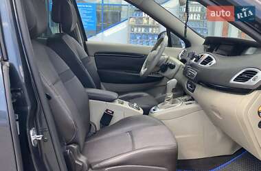 Минивэн Renault Megane Scenic 2010 в 