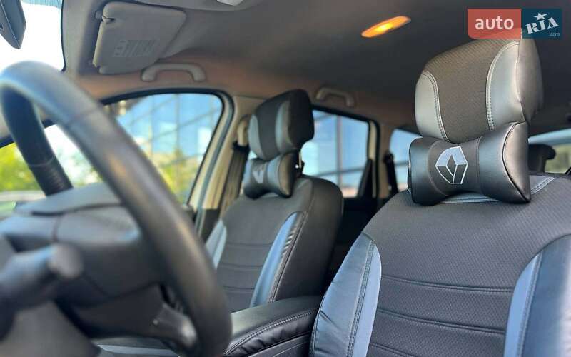 Минивэн Renault Megane Scenic 2012 в Ивано-Франковске