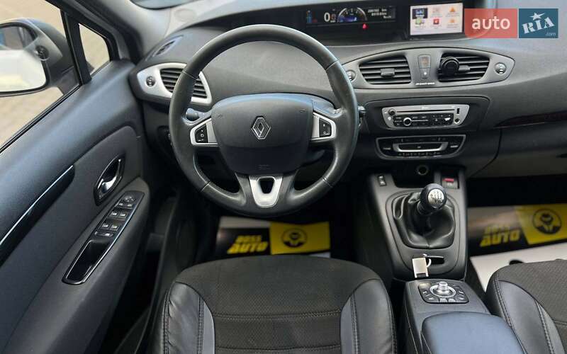Минивэн Renault Megane Scenic 2012 в Ивано-Франковске