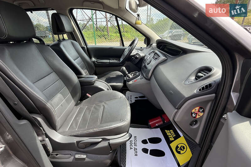 Минивэн Renault Megane Scenic 2008 в Стрые