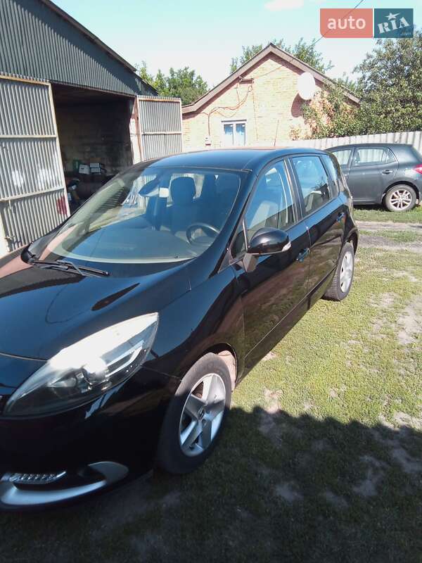 Мінівен Renault Megane Scenic 2014 в Зміїві фото 5 Мінівен Renault Megane Scenic 2014 в Зміїві