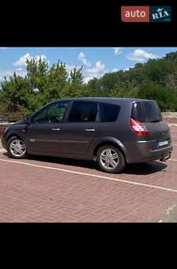 Минивэн Renault Megane Scenic 2004 в 