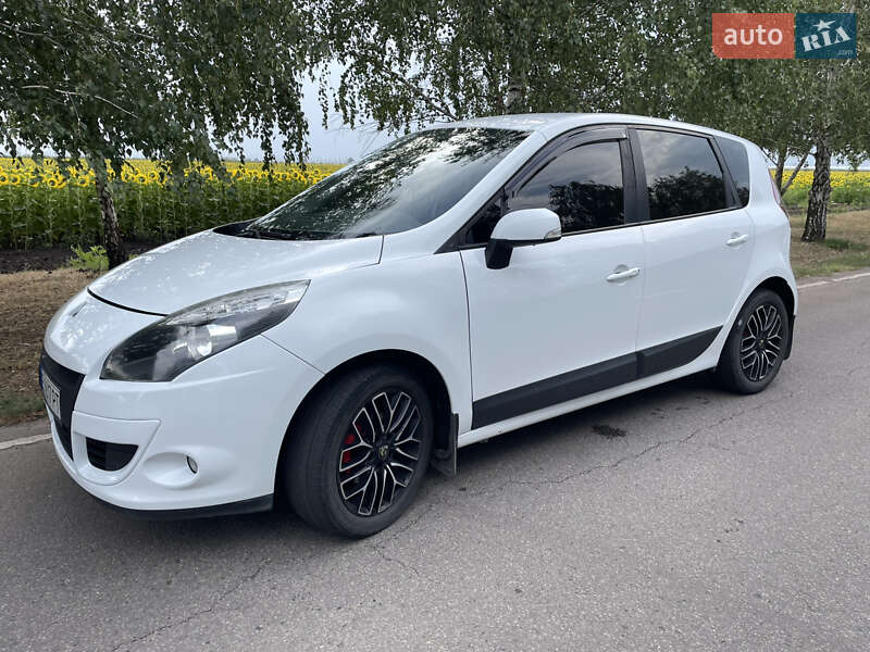 Минивэн Renault Megane Scenic 2011 в Днепре фото 3 Минивэн Renault Megane Scenic 2011 в Днепре