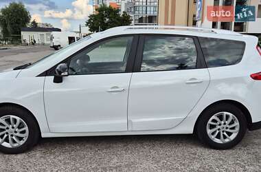 Минивэн Renault Megane Scenic 2015 в 