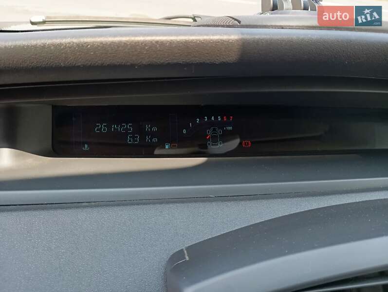 Мінівен Renault Megane Scenic 2006 в Хмельницькому фото 7 Мінівен Renault Megane Scenic 2006 в Хмельницькому