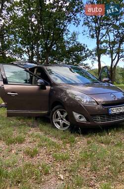 Минивэн Renault Megane Scenic 2010 в Буске