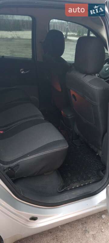 Минивэн Renault Megane Scenic 2006 в Лебедине