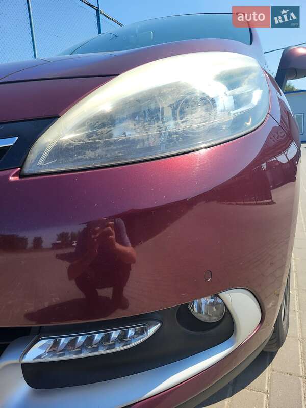 Renault Megane Scenic 2013