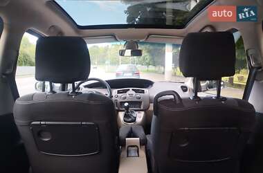 Минивэн Renault Megane Scenic 2008 в 