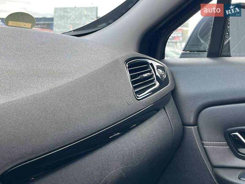 Мінівен Renault Megane Scenic 2014 в Львові фото 36 Мінівен Renault Megane Scenic 2014 в Львові