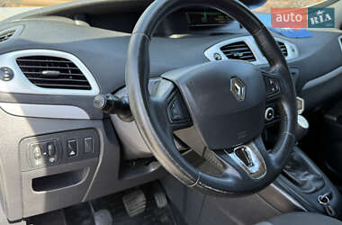 Минивэн Renault Megane Scenic 2014 в 