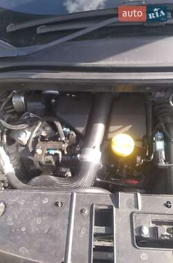 Минивэн Renault Megane Scenic 2014 в 