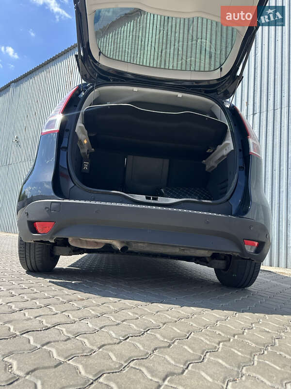 Минивэн Renault Megane Scenic 2010 в Одессе