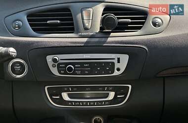 Минивэн Renault Megane Scenic 2012 в 