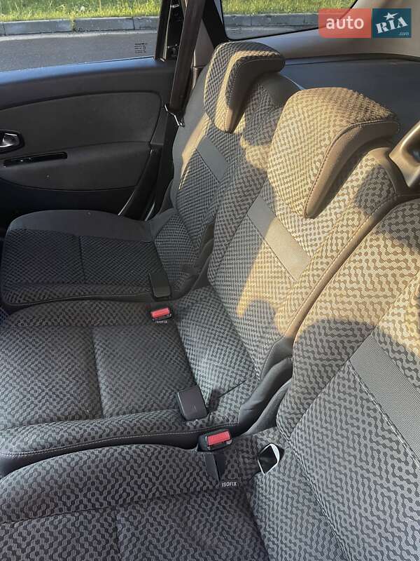 Мінівен Renault Megane Scenic 2011 в Львові