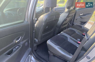 Минивэн Renault Megane Scenic 2013 в 