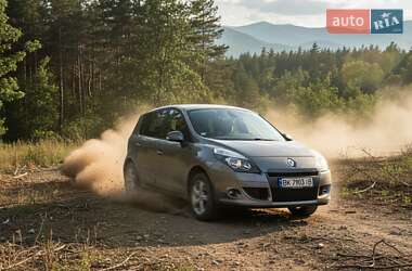 Минивэн Renault Megane Scenic 2009 в 