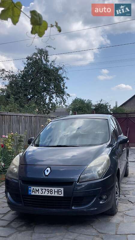 Мінівен Renault Megane Scenic 2010 в Радомишлі