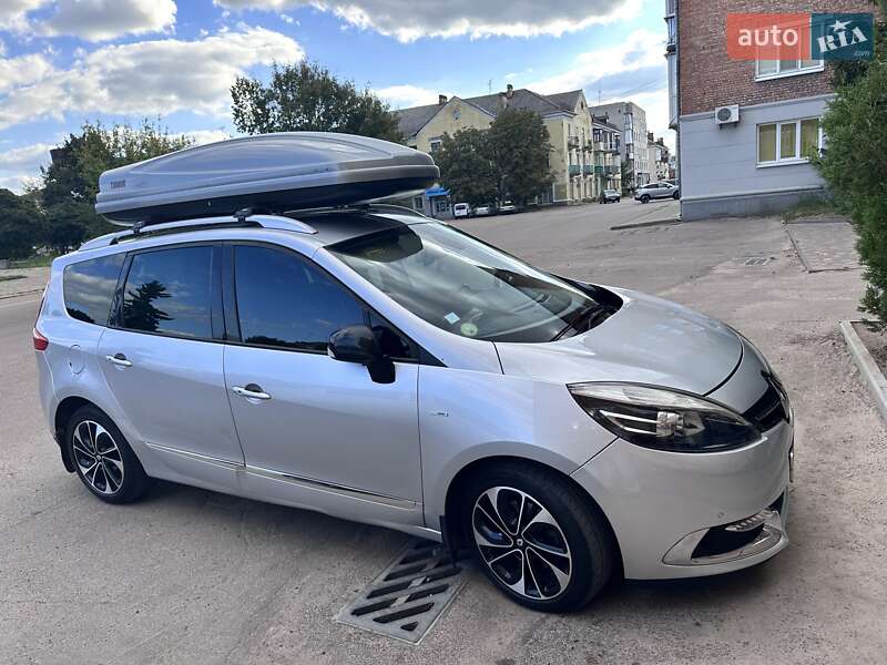 Минивэн Renault Megane Scenic 2015 в Коростене