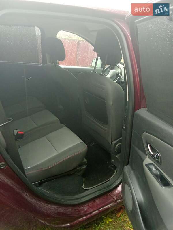 Мінівен Renault Megane Scenic 2014 в Чернівцях