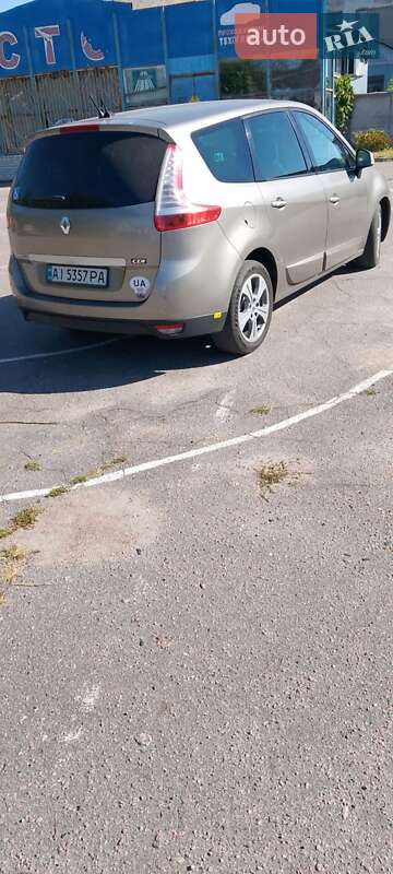 Мінівен Renault Megane Scenic 2010 в Переяславі фото 10 Мінівен Renault Megane Scenic 2010 в Переяславі