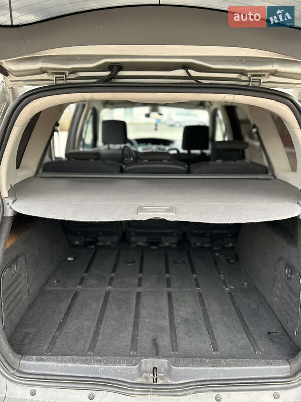 Минивэн Renault Megane Scenic 2006 в Нововолынске