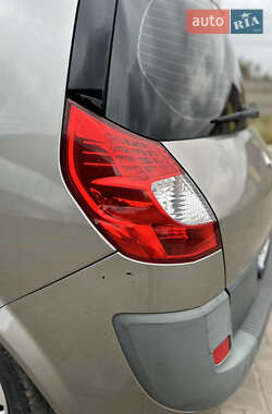 Минивэн Renault Megane Scenic 2006 в 