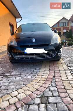 Мінівен Renault Megane Scenic 2010 в Івано-Франківську
