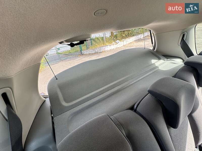 Минивэн Renault Megane Scenic 2008 в Киеве