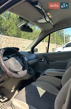 Минивэн Renault Megane Scenic 2004 в 