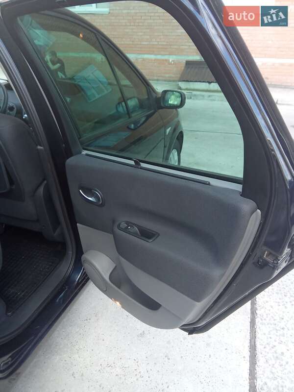 Минивэн Renault Megane Scenic 2007 в Сумах фото 11 Минивэн Renault Megane Scenic 2007 в Сумах