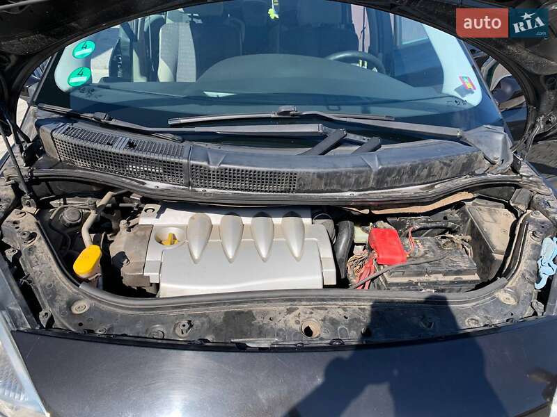 Минивэн Renault Megane Scenic 2004 в Белой Церкви