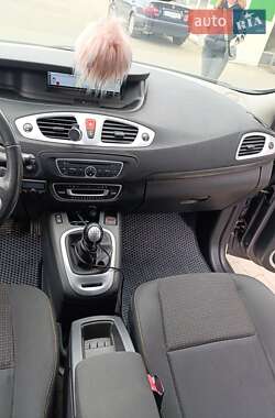 Мінівен Renault Megane Scenic 2009 в 