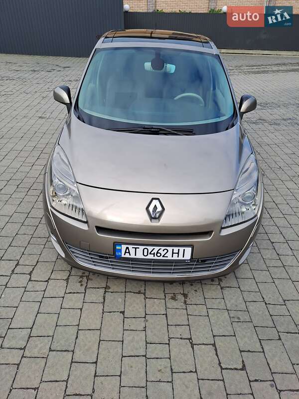 Минивэн Renault Megane Scenic 2010 в Ивано-Франковске