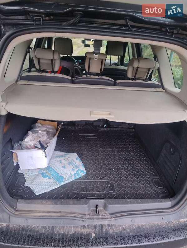 Минивэн Renault Megane Scenic 2008 в Белгороде-Днестровском