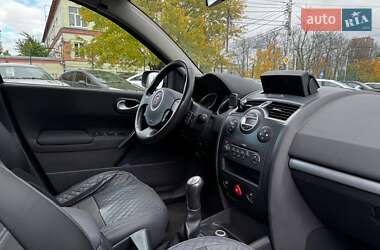 Минивэн Renault Megane Scenic 2009 в 