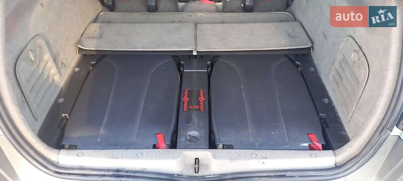 Минивэн Renault Megane Scenic 2004 в Ковеле фото 13 Минивэн Renault Megane Scenic 2004 в Ковеле